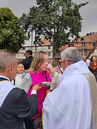 Misa 25 años