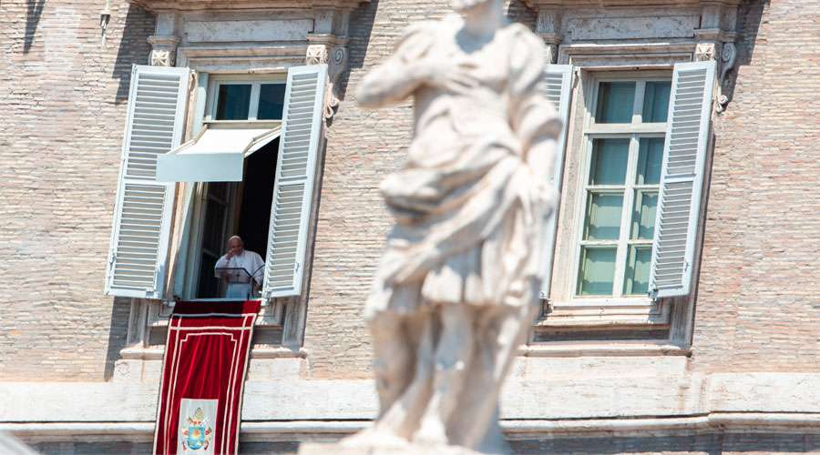 https://arquimedia.s3.amazonaws.com/256/noticias/angelus-papa-francisco-daniel-ibanez-11082019jpg.jpg