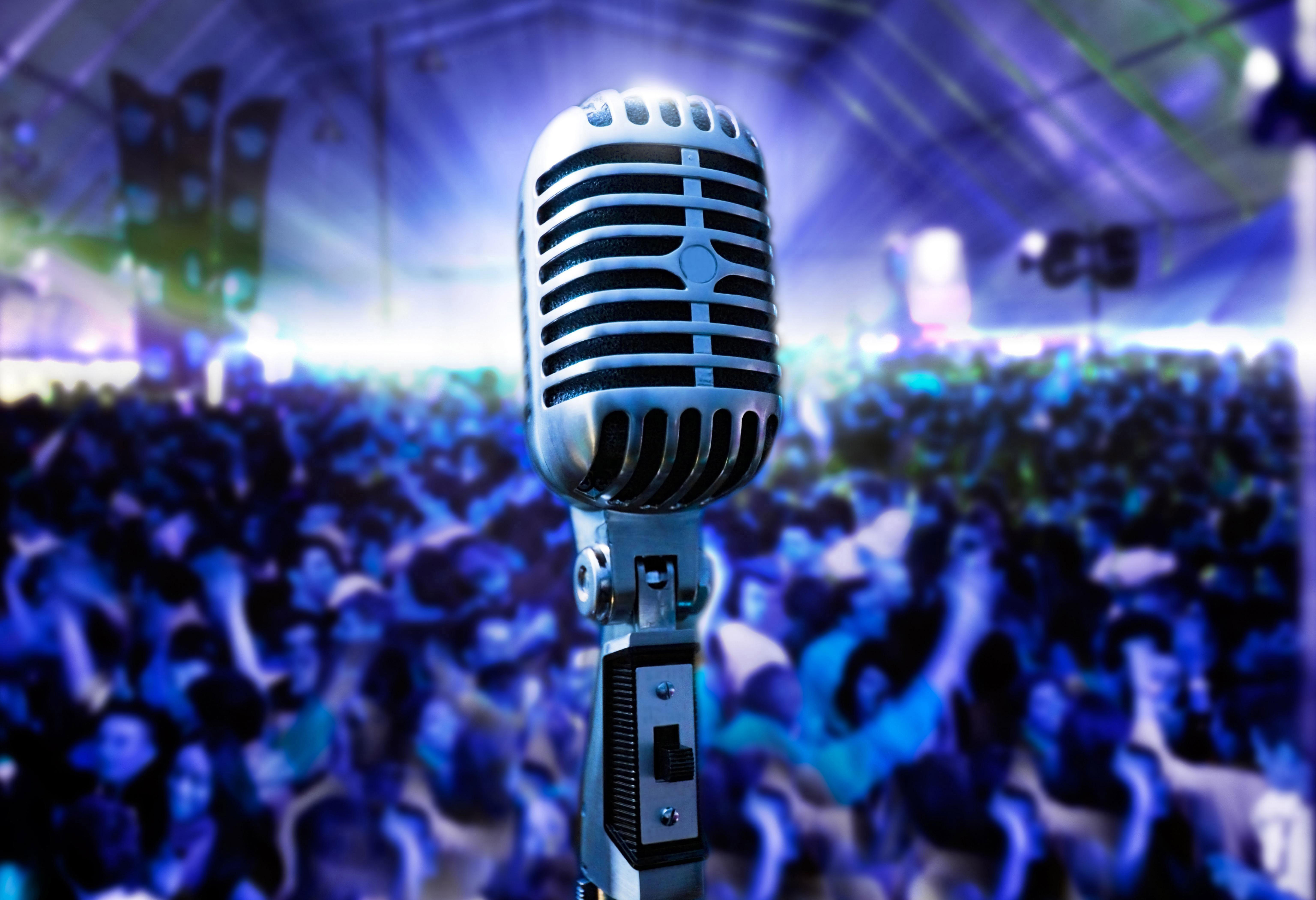 https://arquimedia.s3.amazonaws.com/27/noticias/shure-azuljpg.jpg