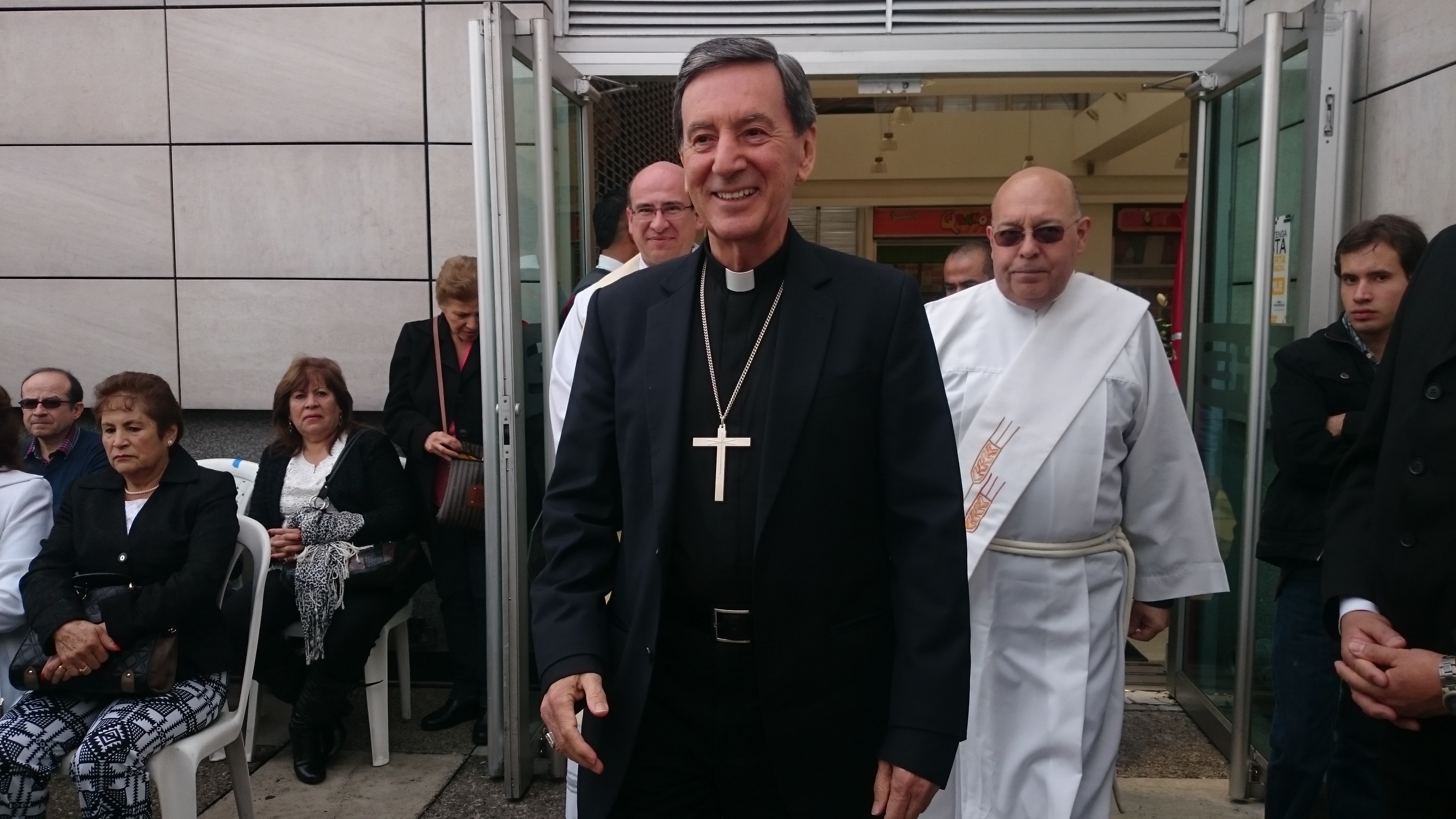 https://arquimedia.s3.amazonaws.com/179/capilla-tercer-piso/dsc-0078jpg.JPG