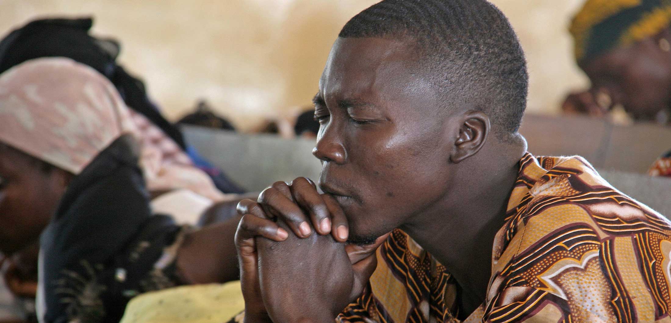https://arquimedia.s3.amazonaws.com/27/noticias/cristianos-perseguidos-nigeriajpg.jpg