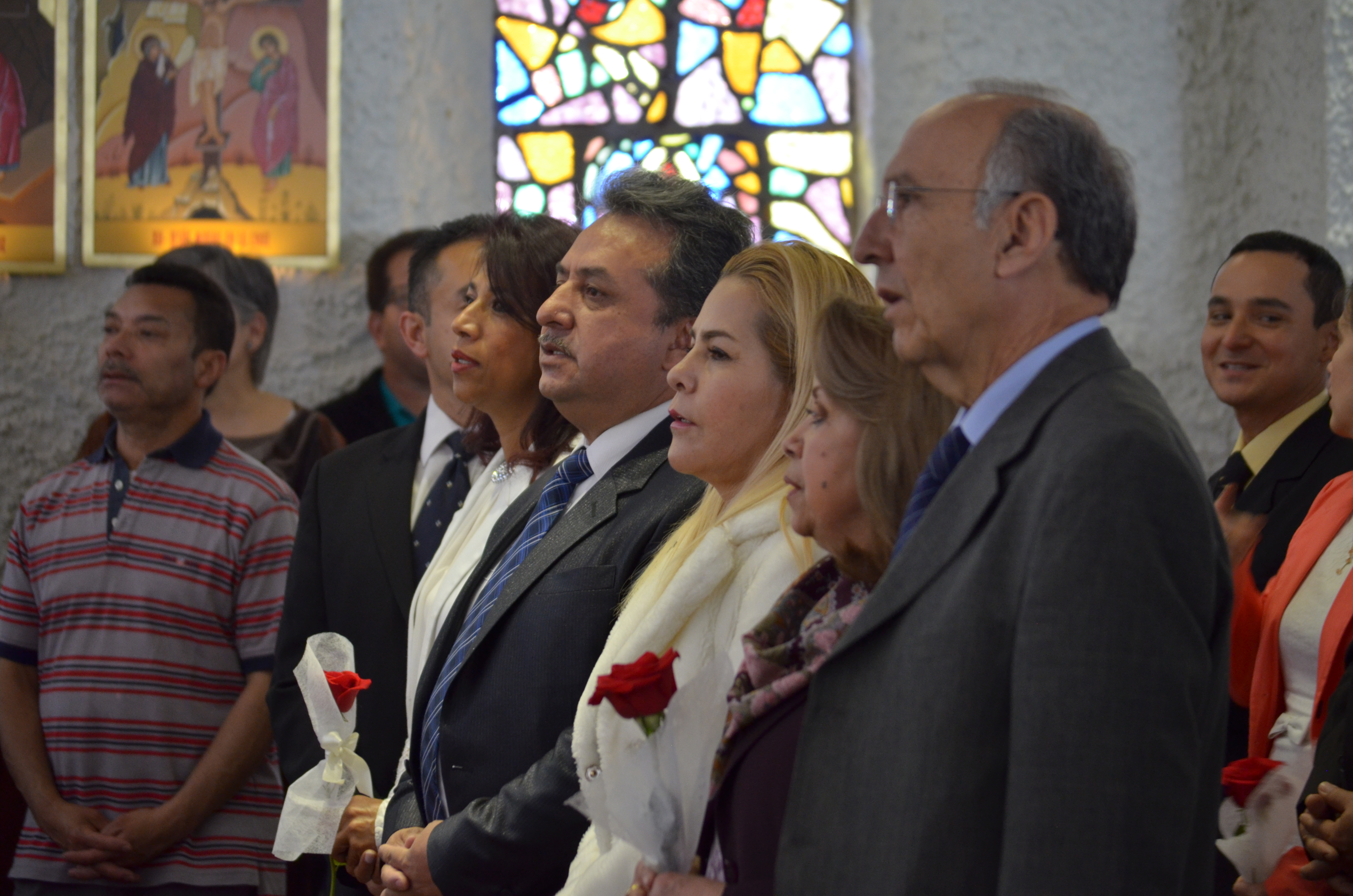 https://arquimedia.s3.amazonaws.com/27/imagenes-parroquia/renovacion-votosjpg.JPG