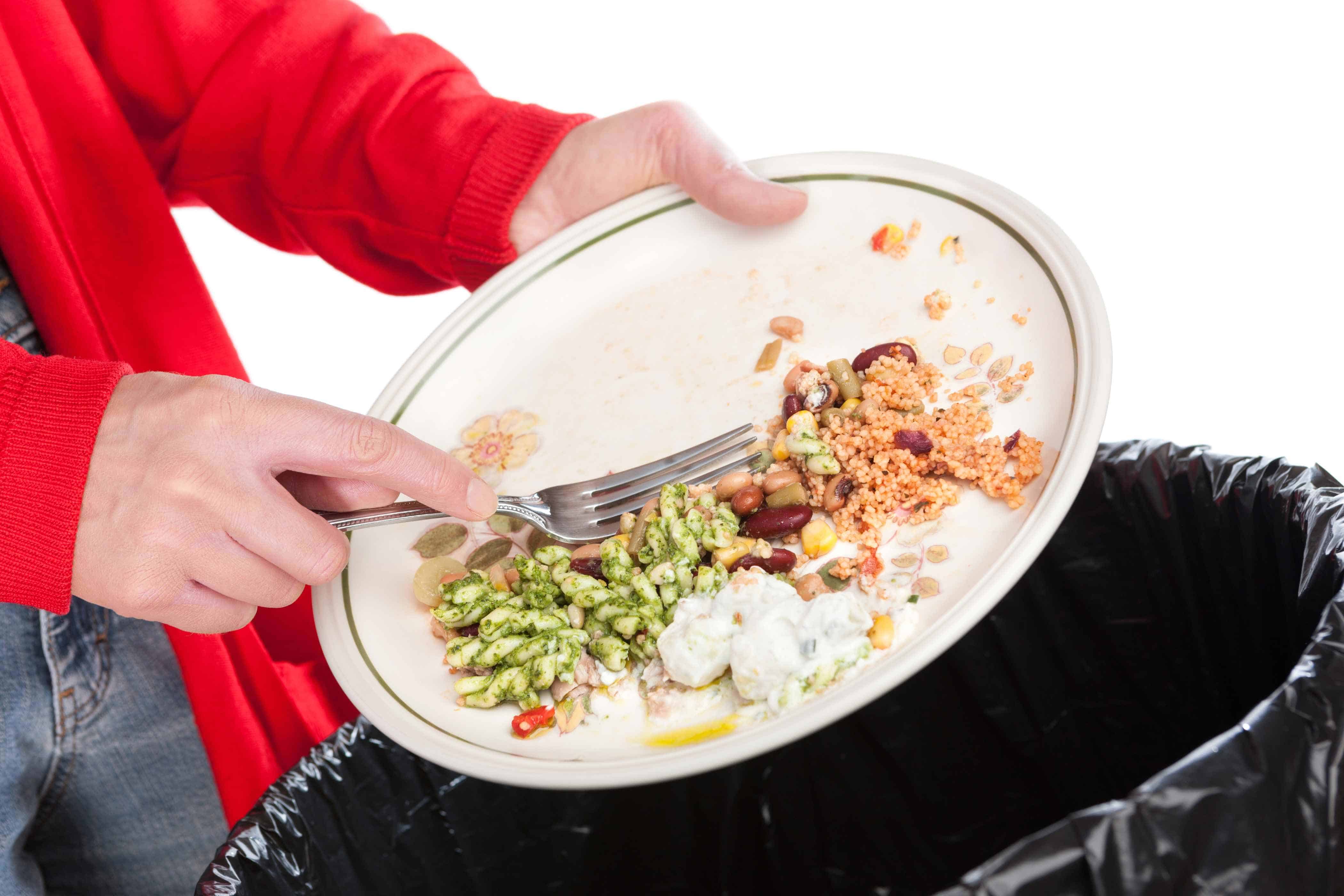 https://arquimedia.s3.amazonaws.com/27/noticias/alimento-desperdiciadojpg.jpg